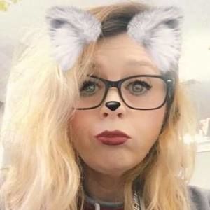 Meet your Posher, Carla